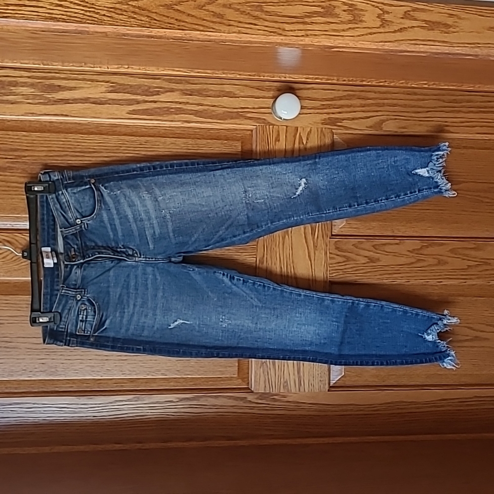 Shark bite hem jeans